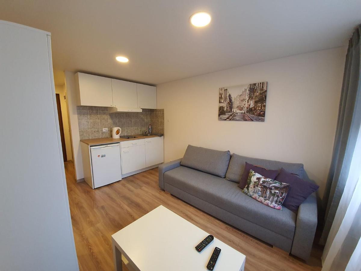 Akropolis Apartment For You Клайпеда Екстериор снимка